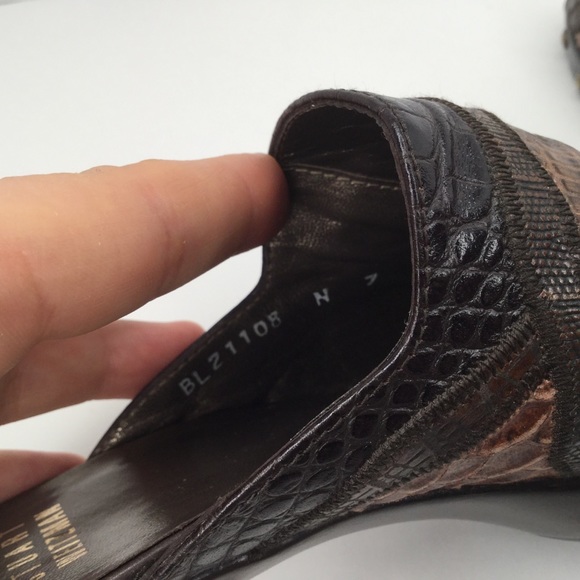 EUC Stuart Weitzman brown leather sabot, sandals. - Picture 10 of 14